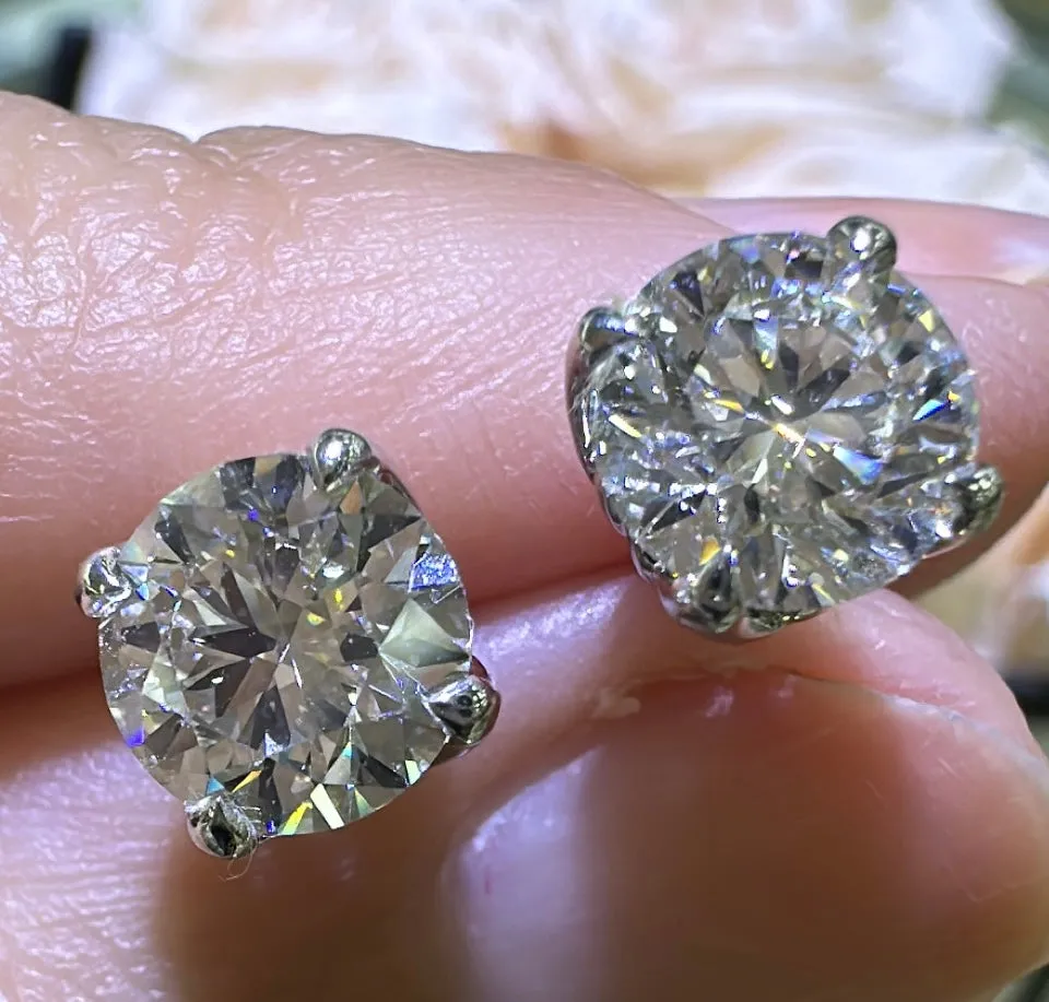 1.28ct tw Perfect Match Round Brilliant-cut IGI certified Lab Diamond Stud Earrings