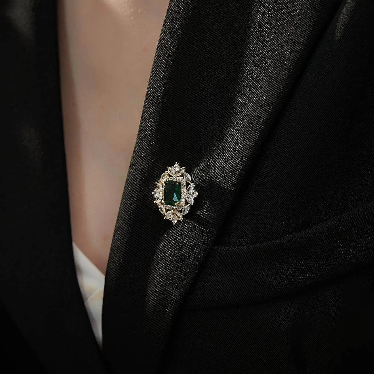 14k Gold Paved Crystal Emerald Gemstone Brooch