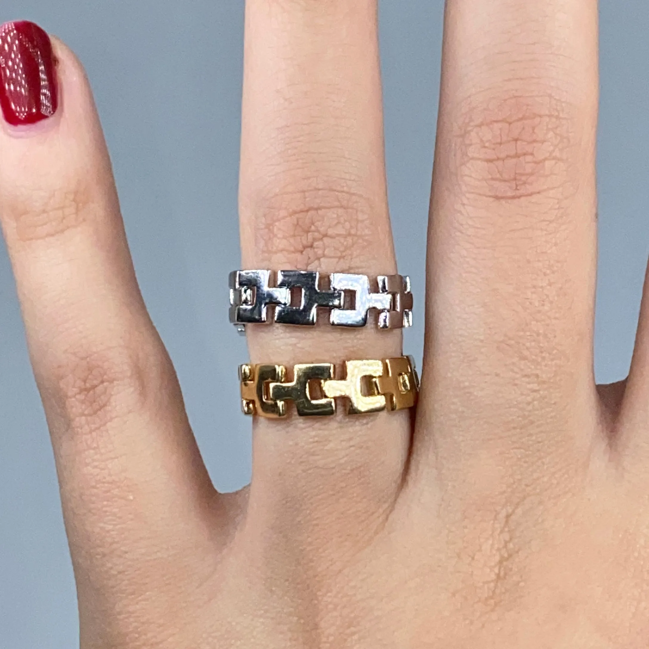 14K Link Diamond Clasp Ring