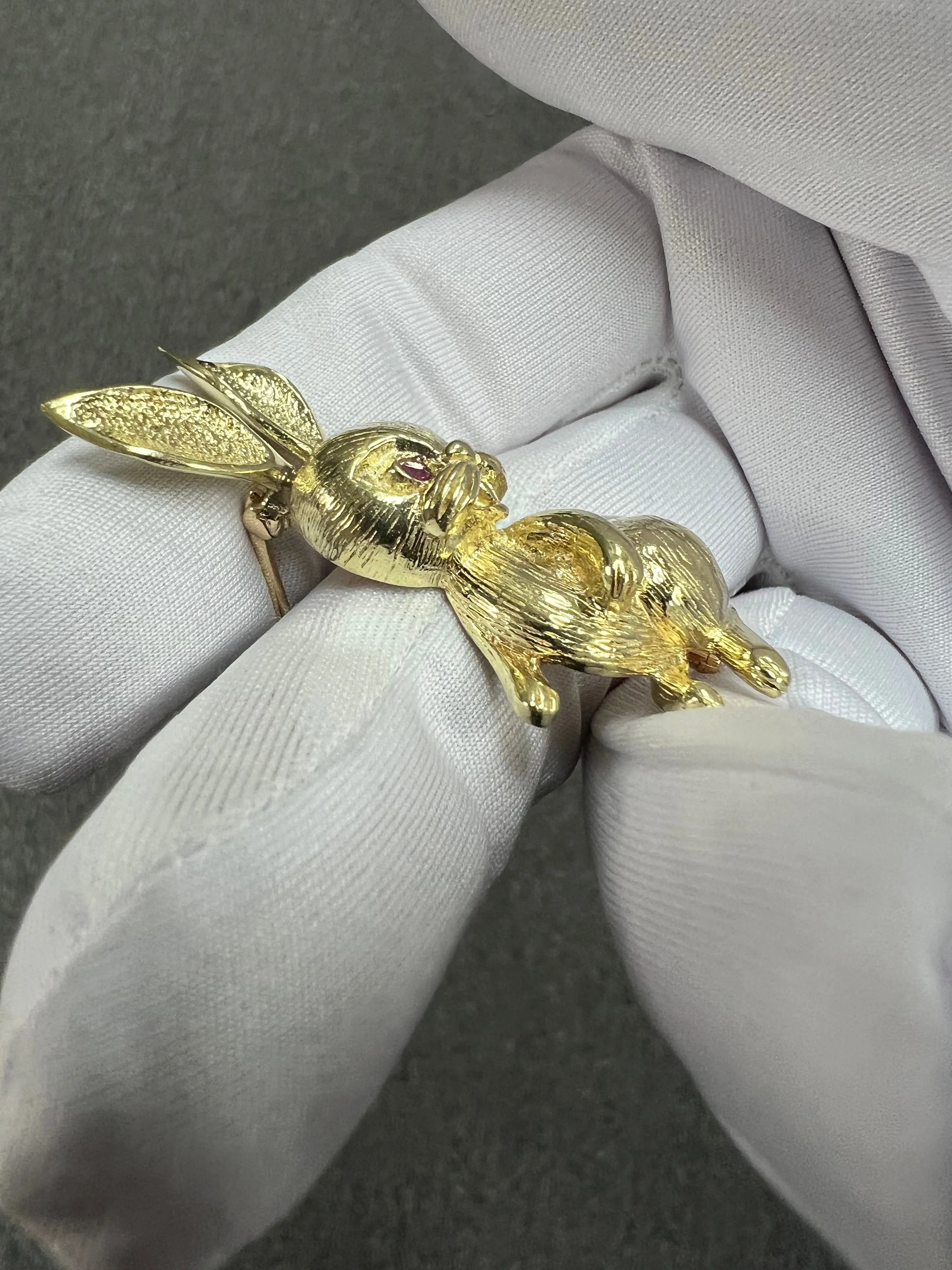 1970s Bunny Rabbit Yellow Gold Brooch