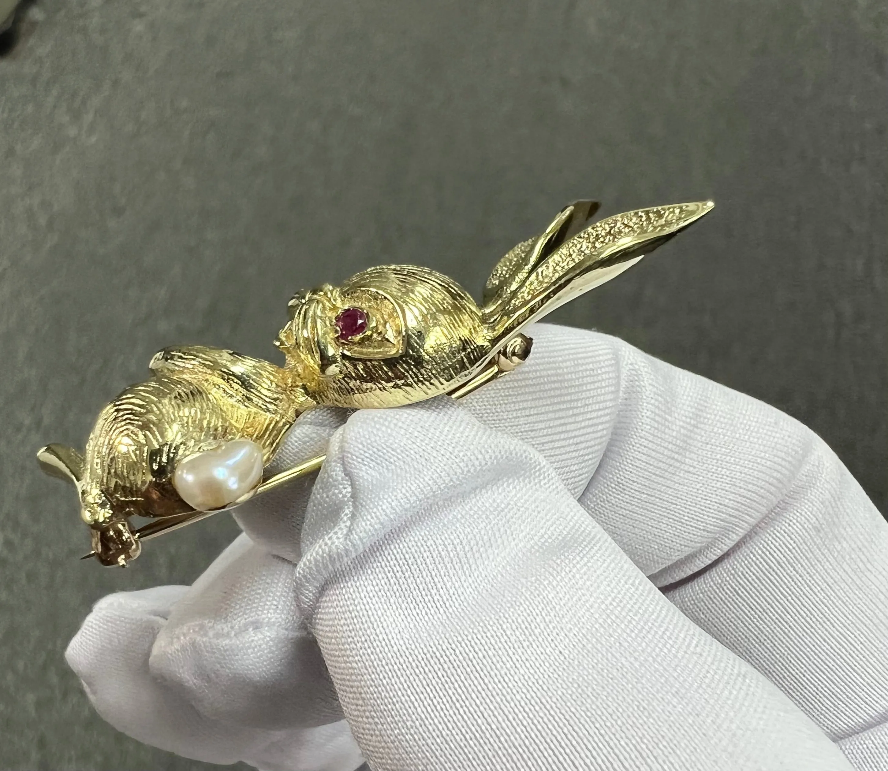1970s Bunny Rabbit Yellow Gold Brooch