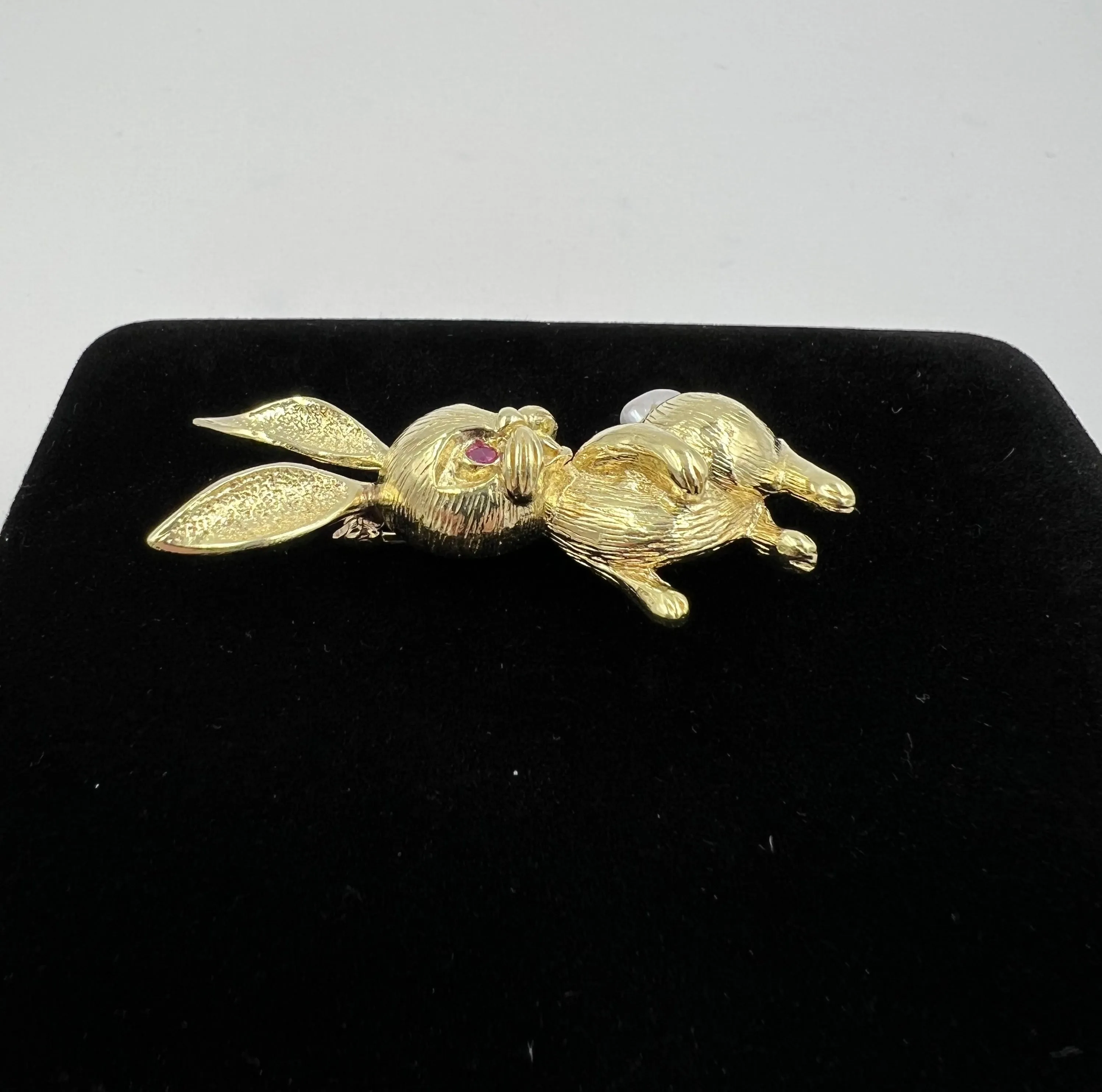 1970s Bunny Rabbit Yellow Gold Brooch