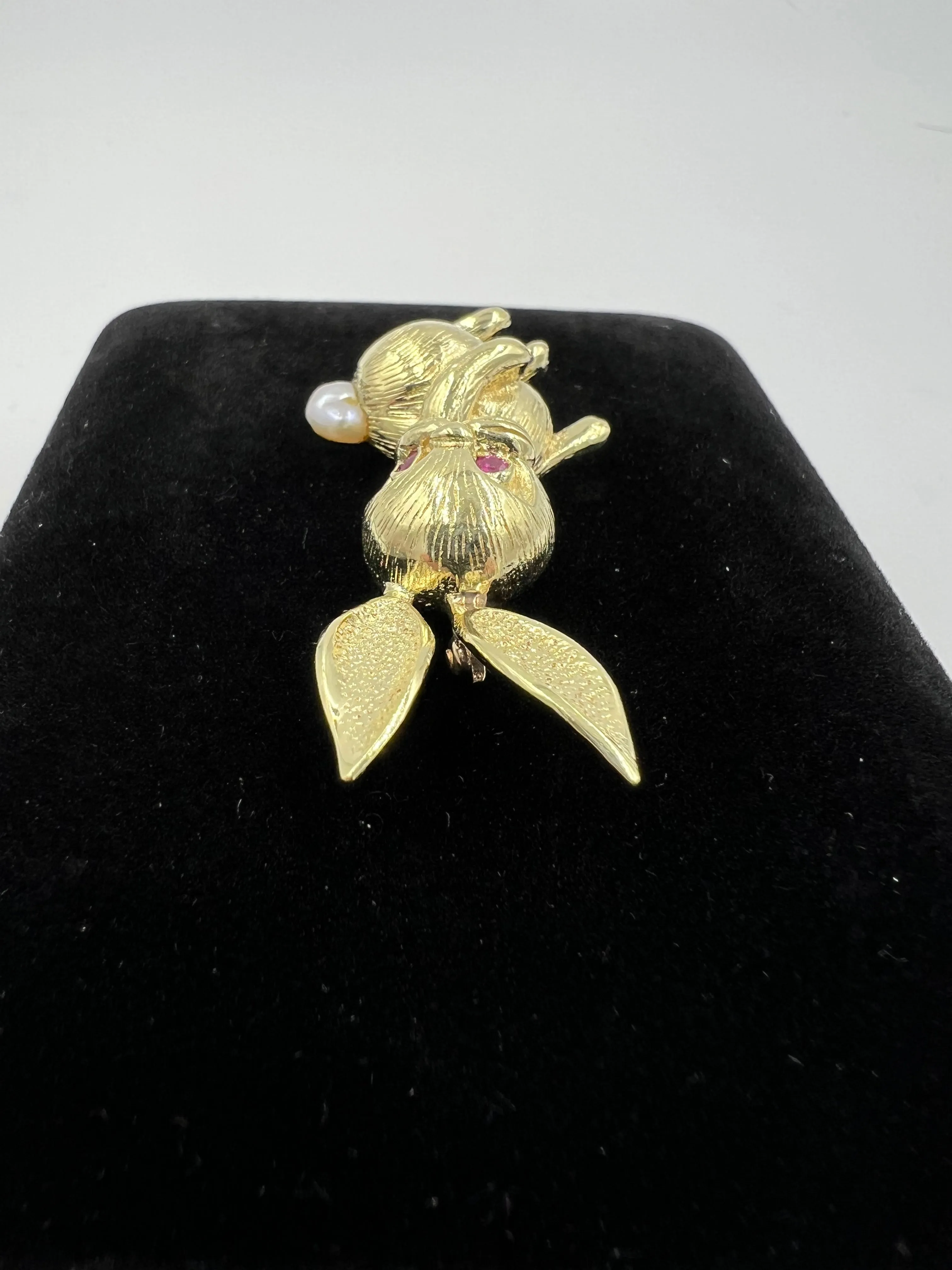 1970s Bunny Rabbit Yellow Gold Brooch