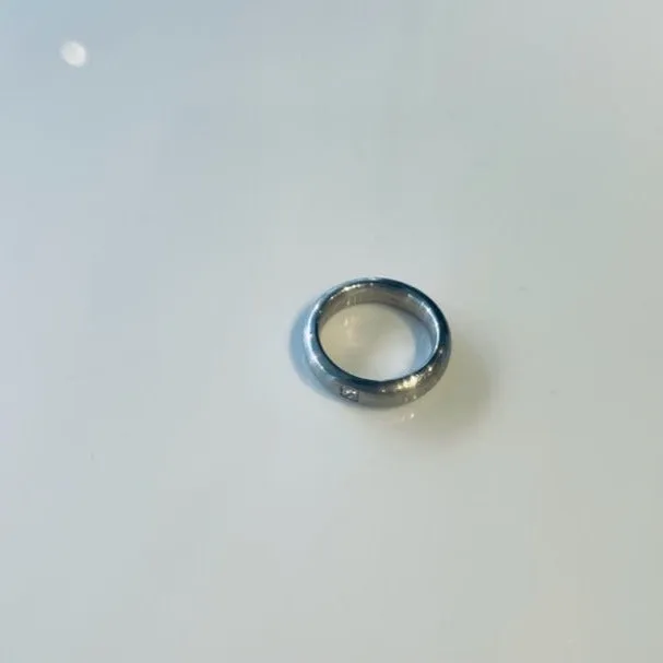 Comfort Band with Recessed Diamond