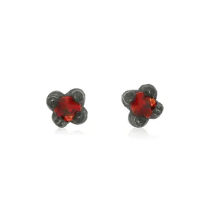 Coral Reef Petit Earrings Black With Red Sapphire