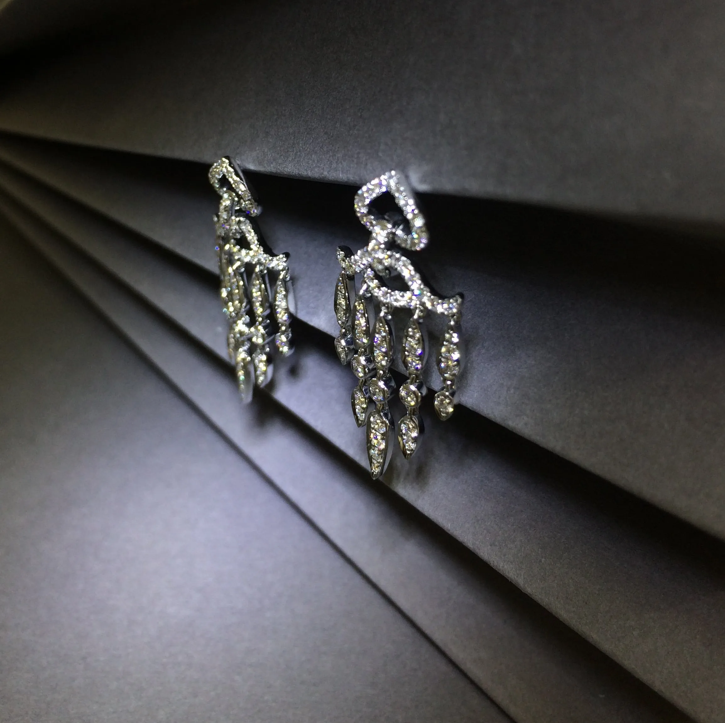 Diamond Dangling Earring
