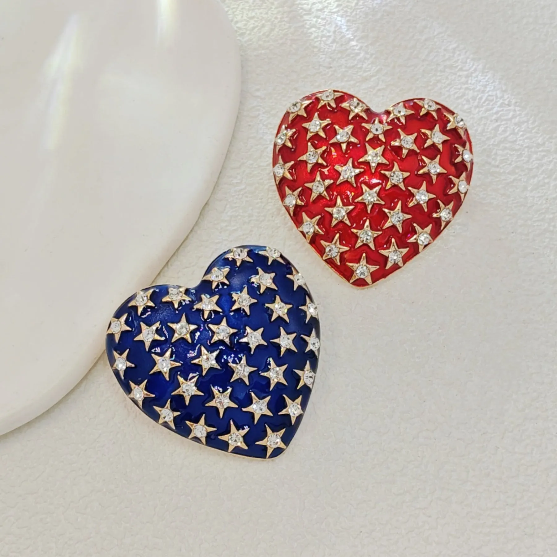 Elegant Navy Blue Heart Brooch with Gold - outlined Star Crystals