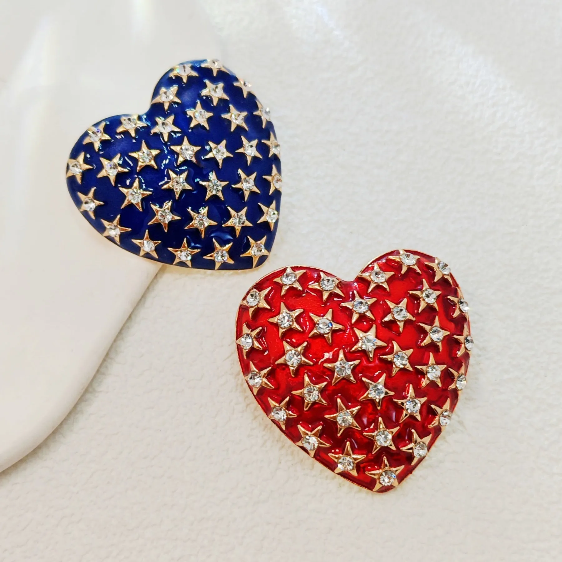 Elegant Navy Blue Heart Brooch with Gold - outlined Star Crystals