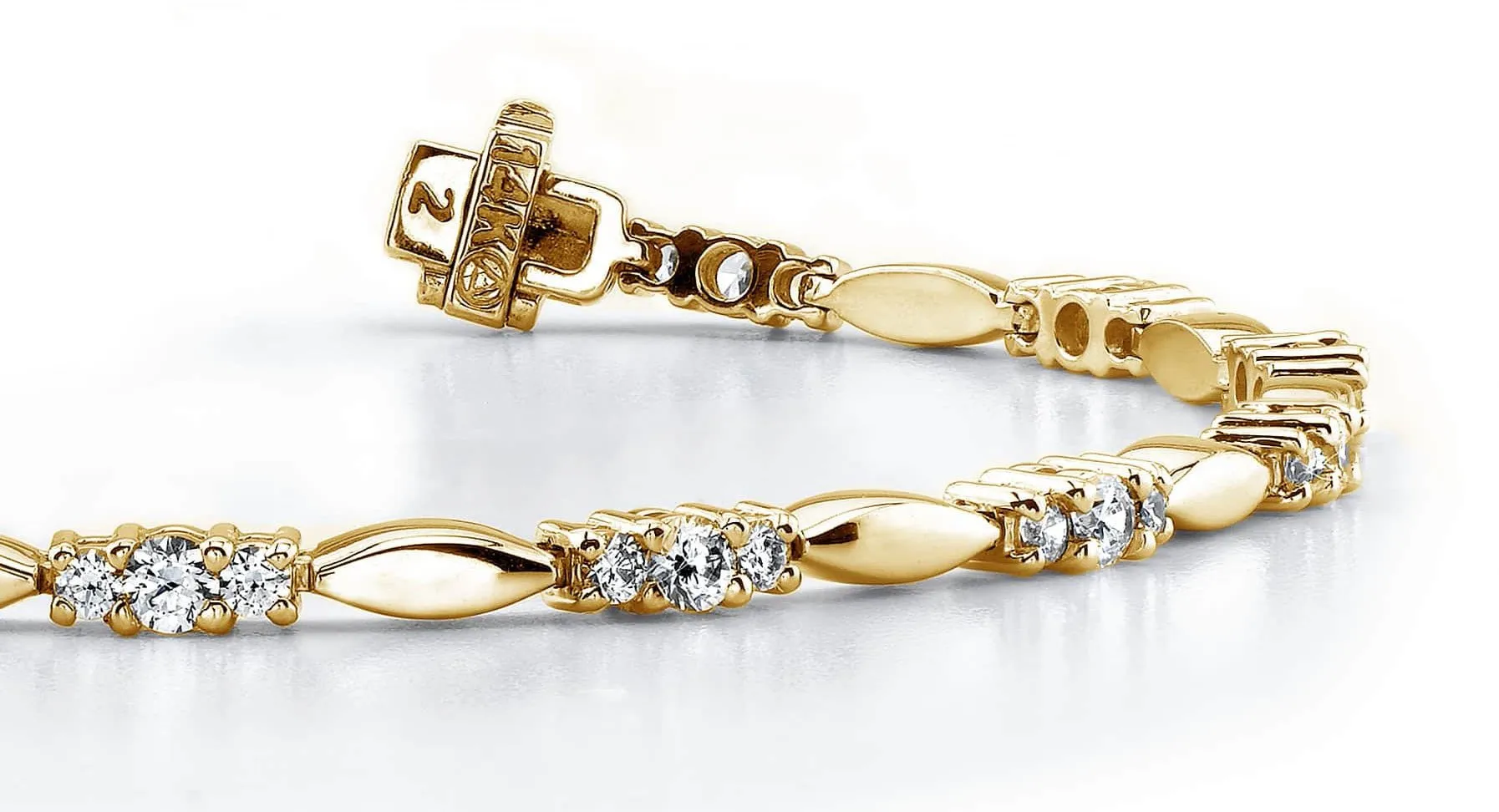 Elliptical Link Lab-Grown Diamond Bracelet with 0.95 ct.(finished) 1.5mm, 2.1mm