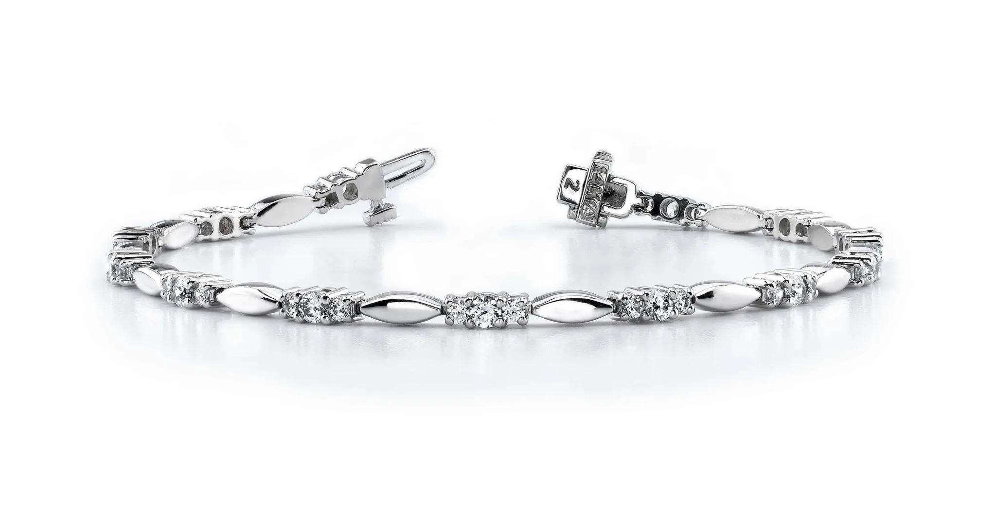 Elliptical Link Lab-Grown Diamond Bracelet with 0.95 ct.(finished) 1.5mm, 2.1mm