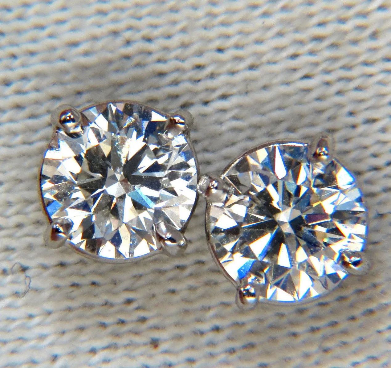 GIA 1.80CT NATURAL ROUND BRILLIANT DIAMOND STUD EARRINGS PLATINUM IDEAL