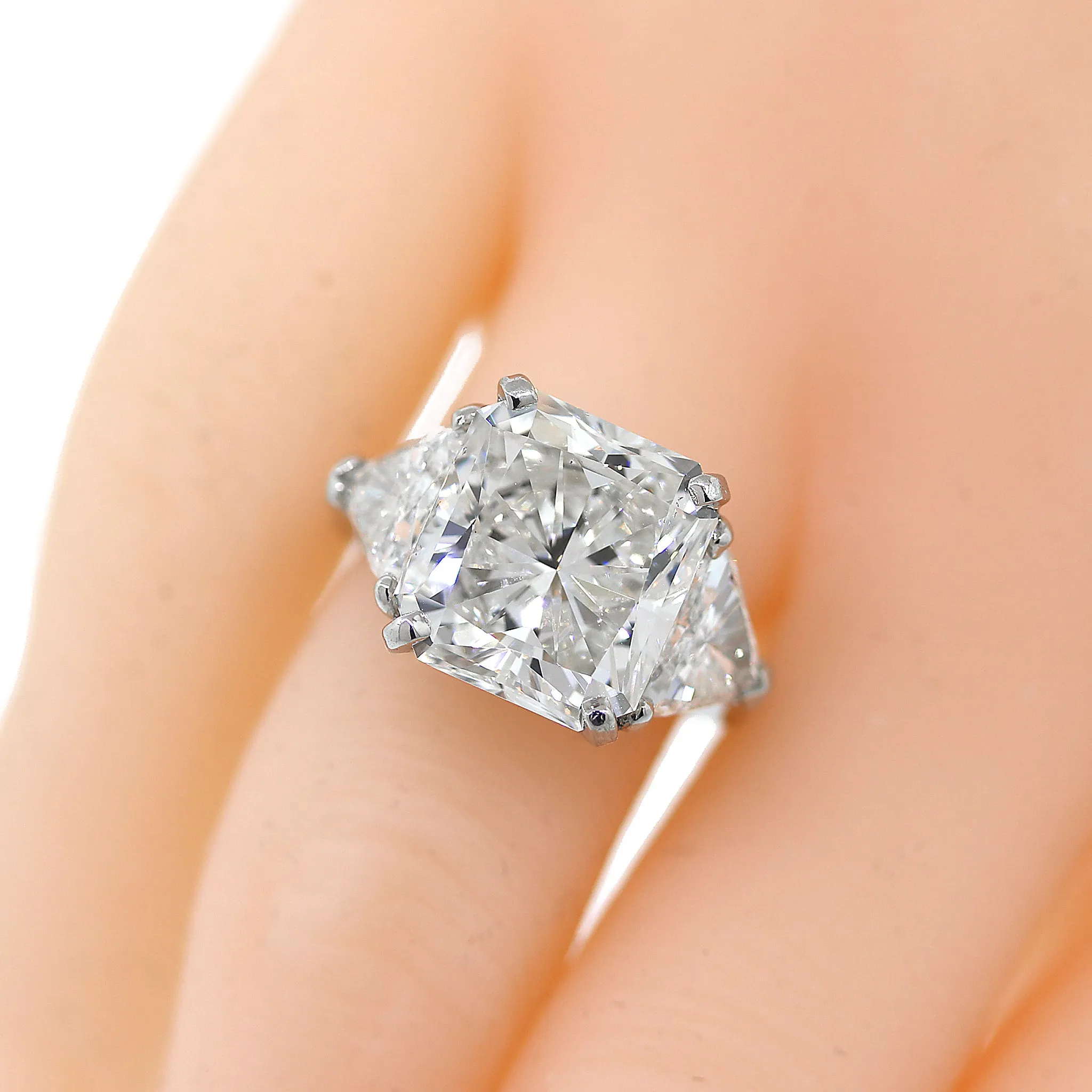 GIA Certified 9.02 carat Radiant Cut Diamond Engagement Ring in Platinum