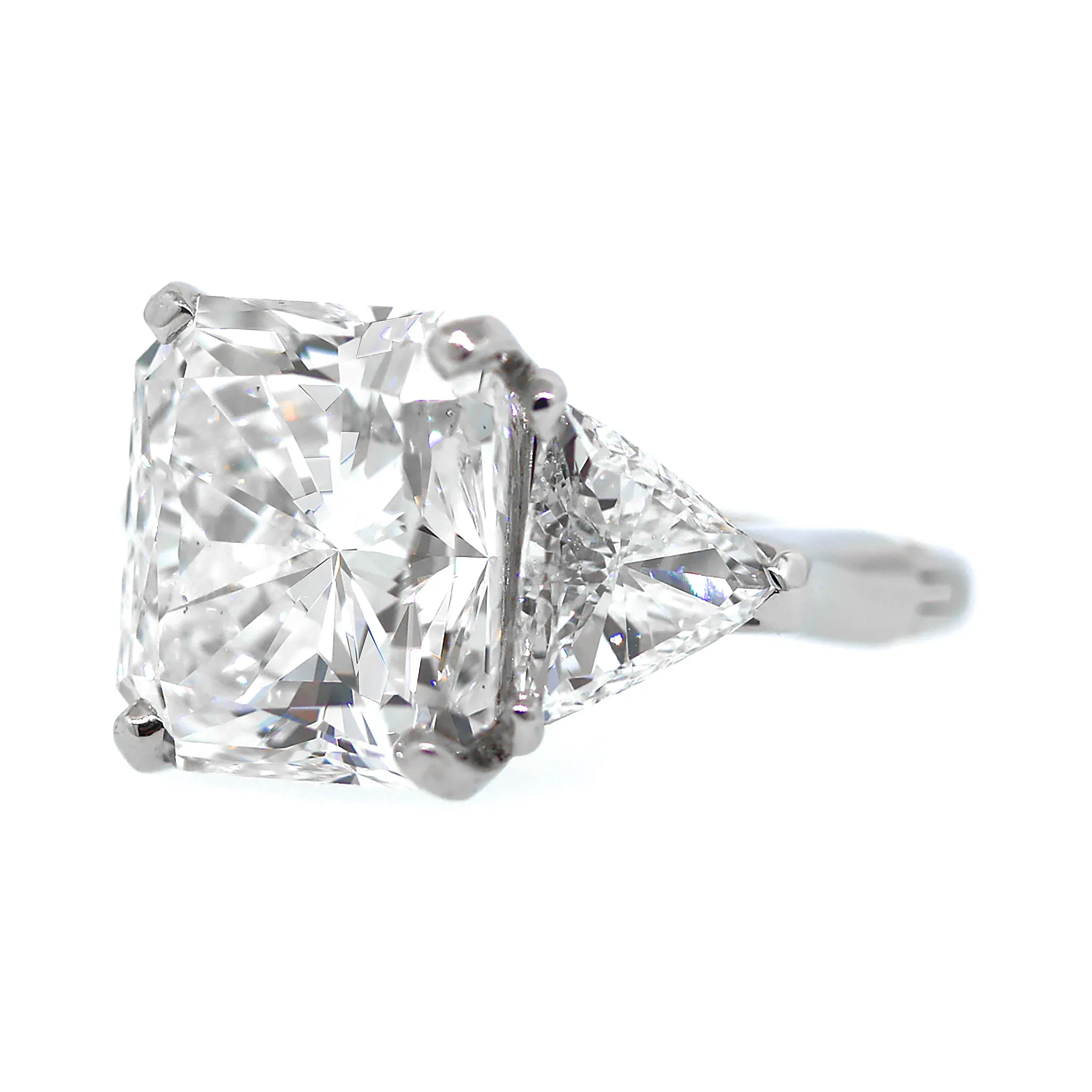 GIA Certified 9.02 carat Radiant Cut Diamond Engagement Ring in Platinum