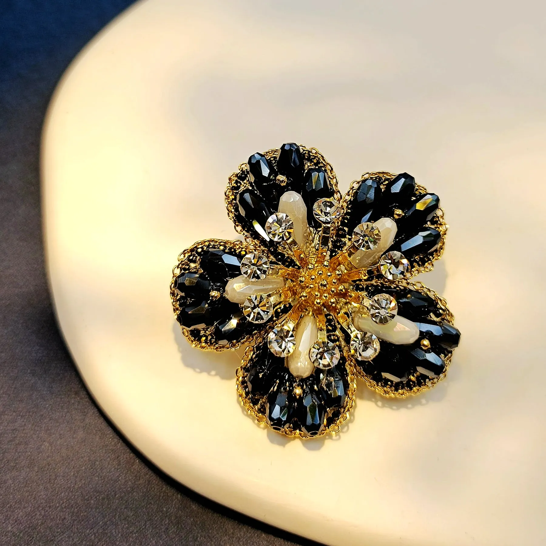 Jewelblings Dazzling Burst Pistil Dark Blue Five Petal Flower Brooches Pins for Women