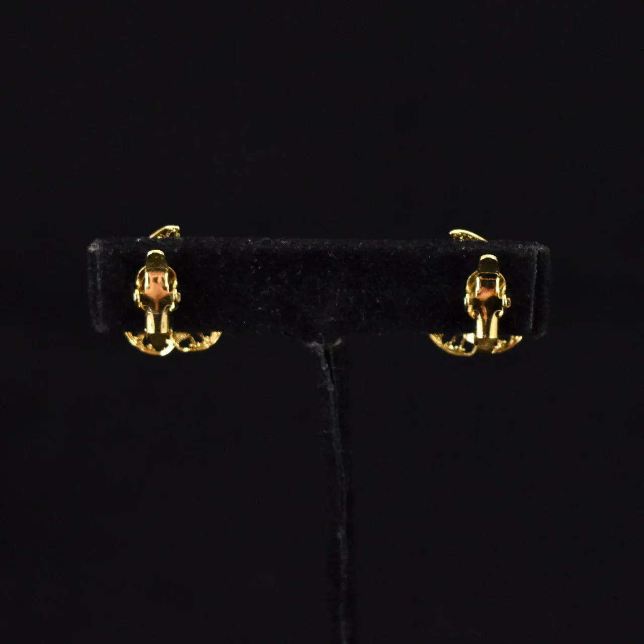 Lightweight Goldtone Heart Shaped Leaf Earrings
