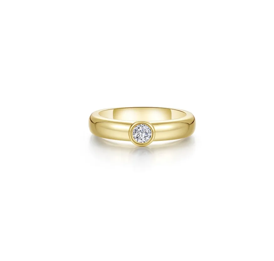 Minimal Embrace Ring