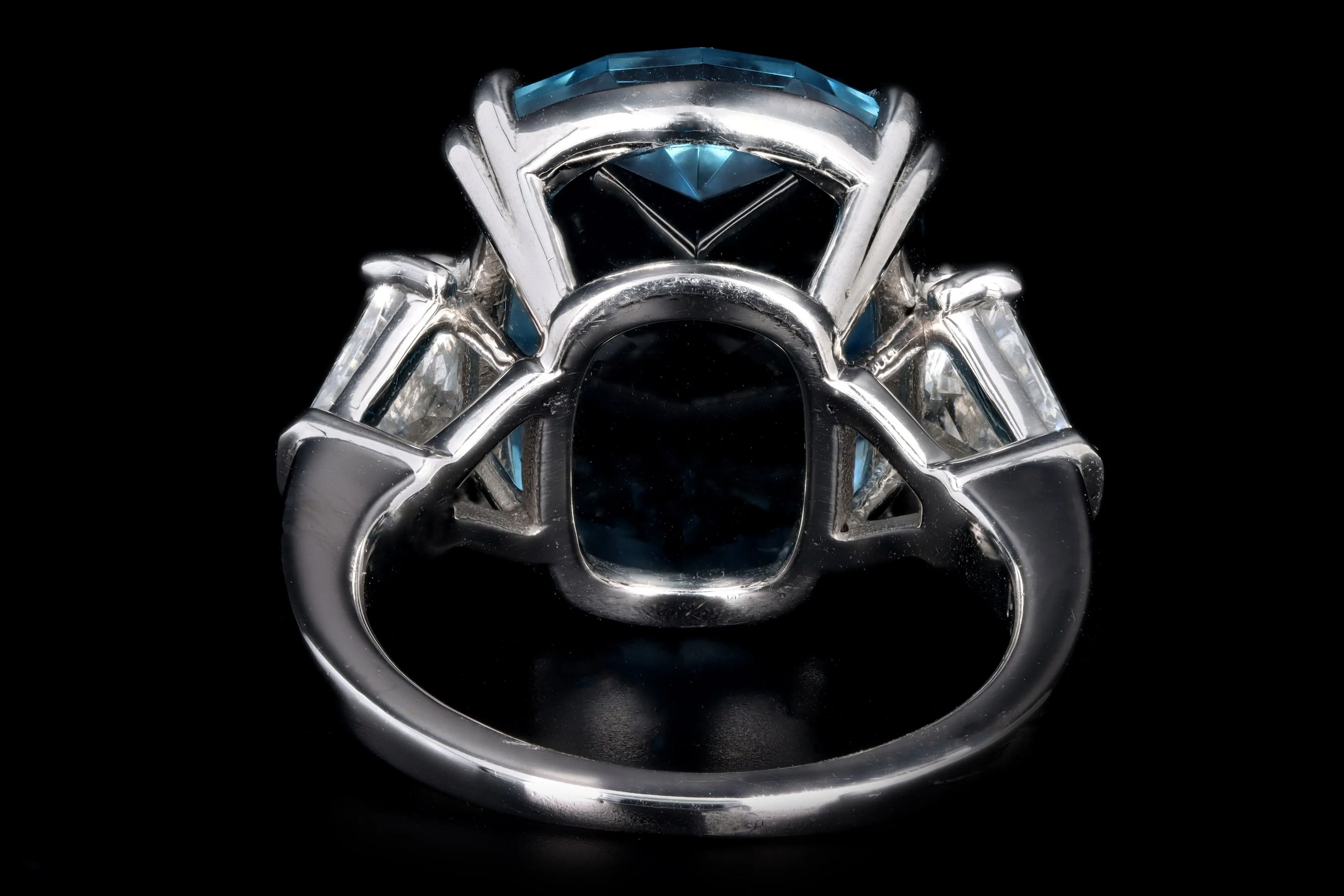 Modern Platinum 10.07 Carat Aquamarine and Diamond Ring GIA Certified