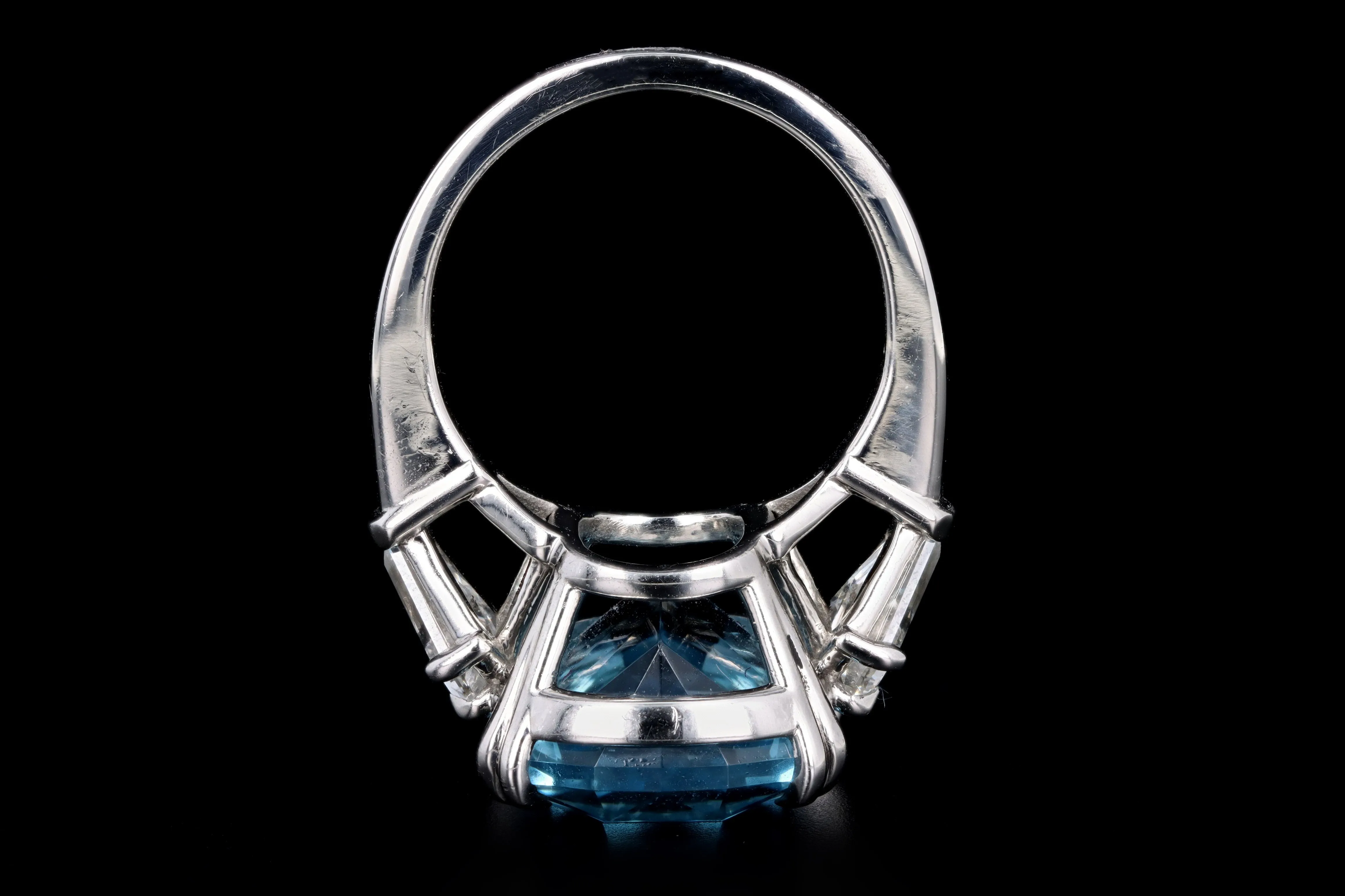 Modern Platinum 10.07 Carat Aquamarine and Diamond Ring GIA Certified