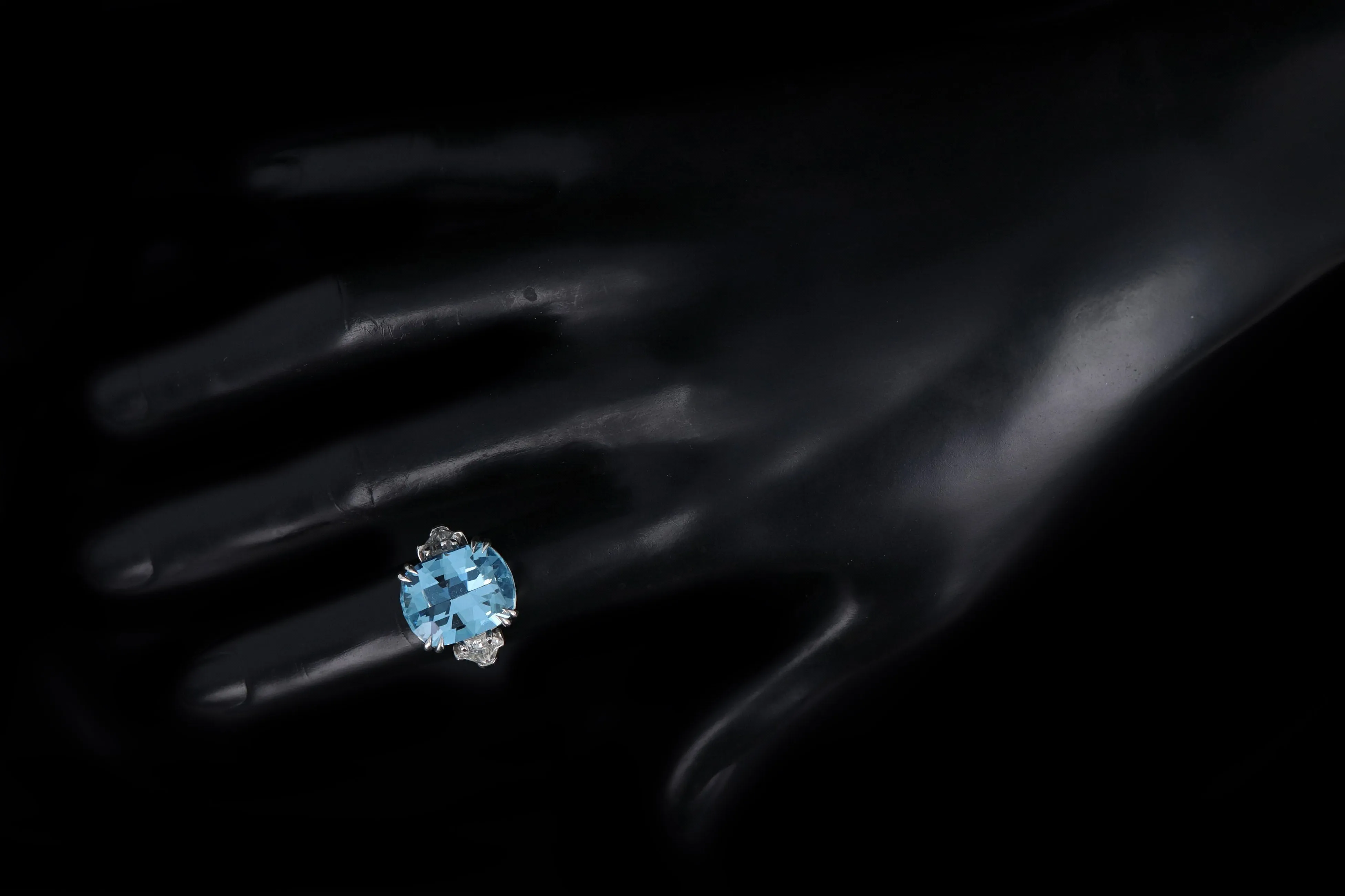 Modern Platinum 10.07 Carat Aquamarine and Diamond Ring GIA Certified
