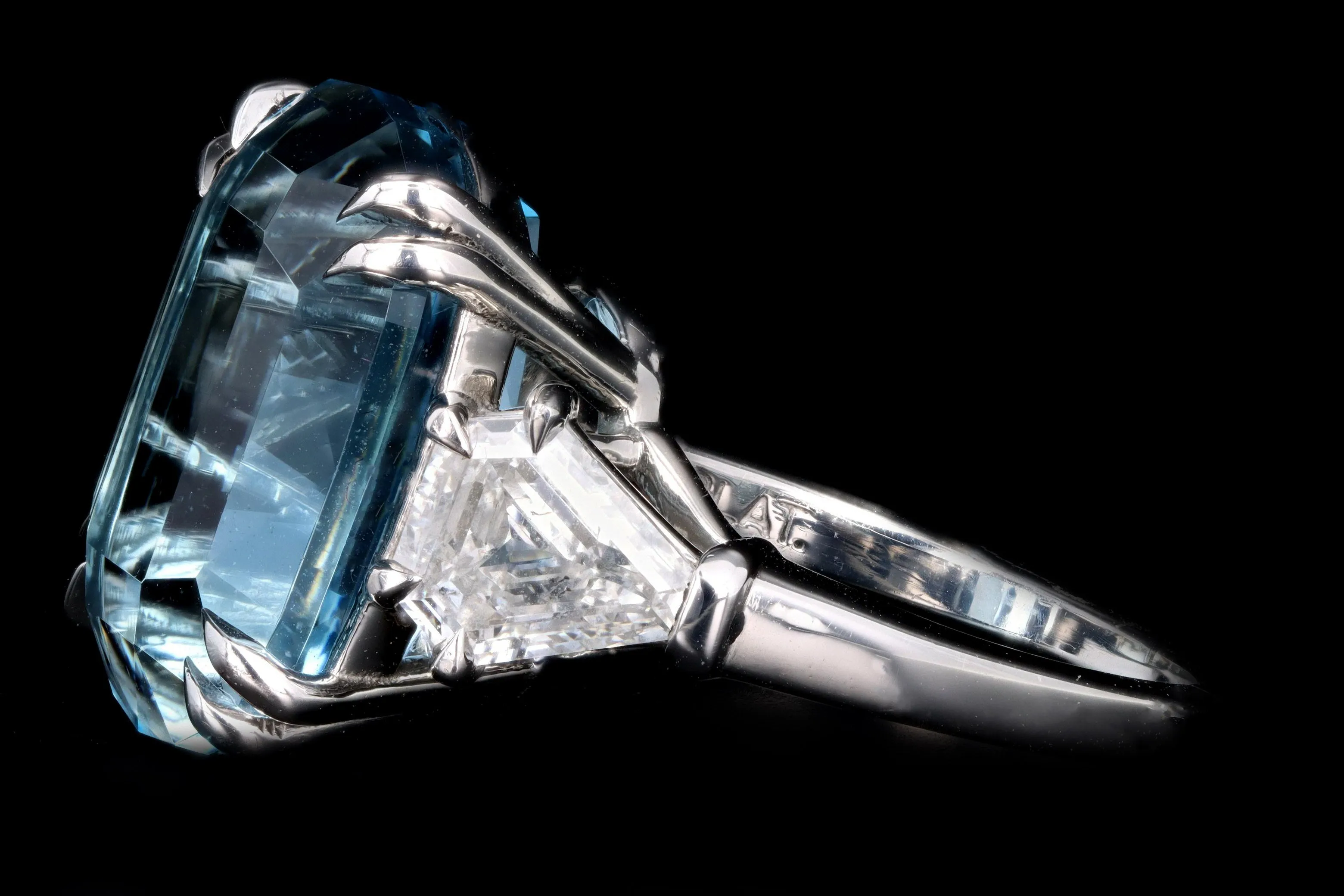 Modern Platinum 10.07 Carat Aquamarine and Diamond Ring GIA Certified