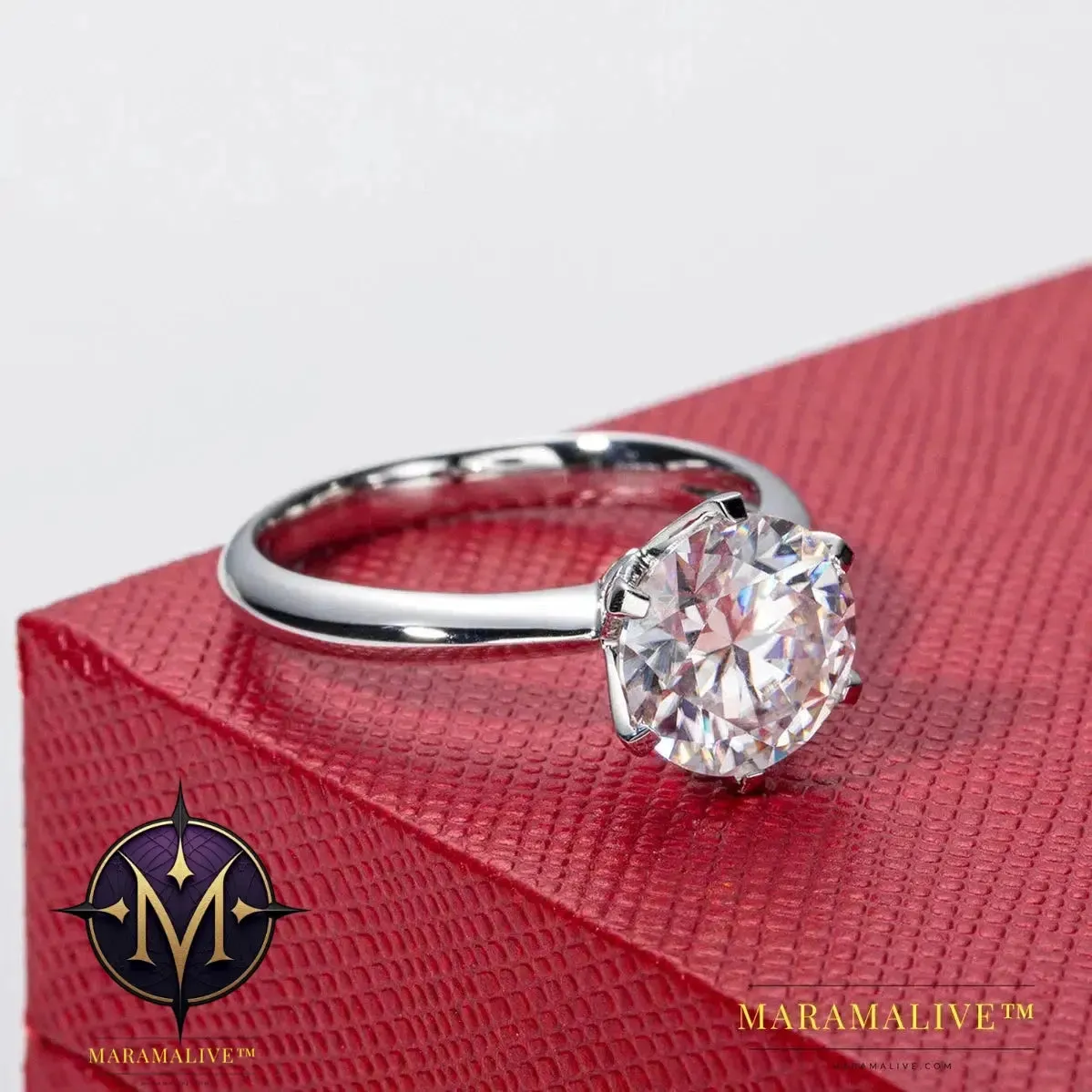 Moissanite White Gold Rings: Affordable & Durable Luxury Jewelry