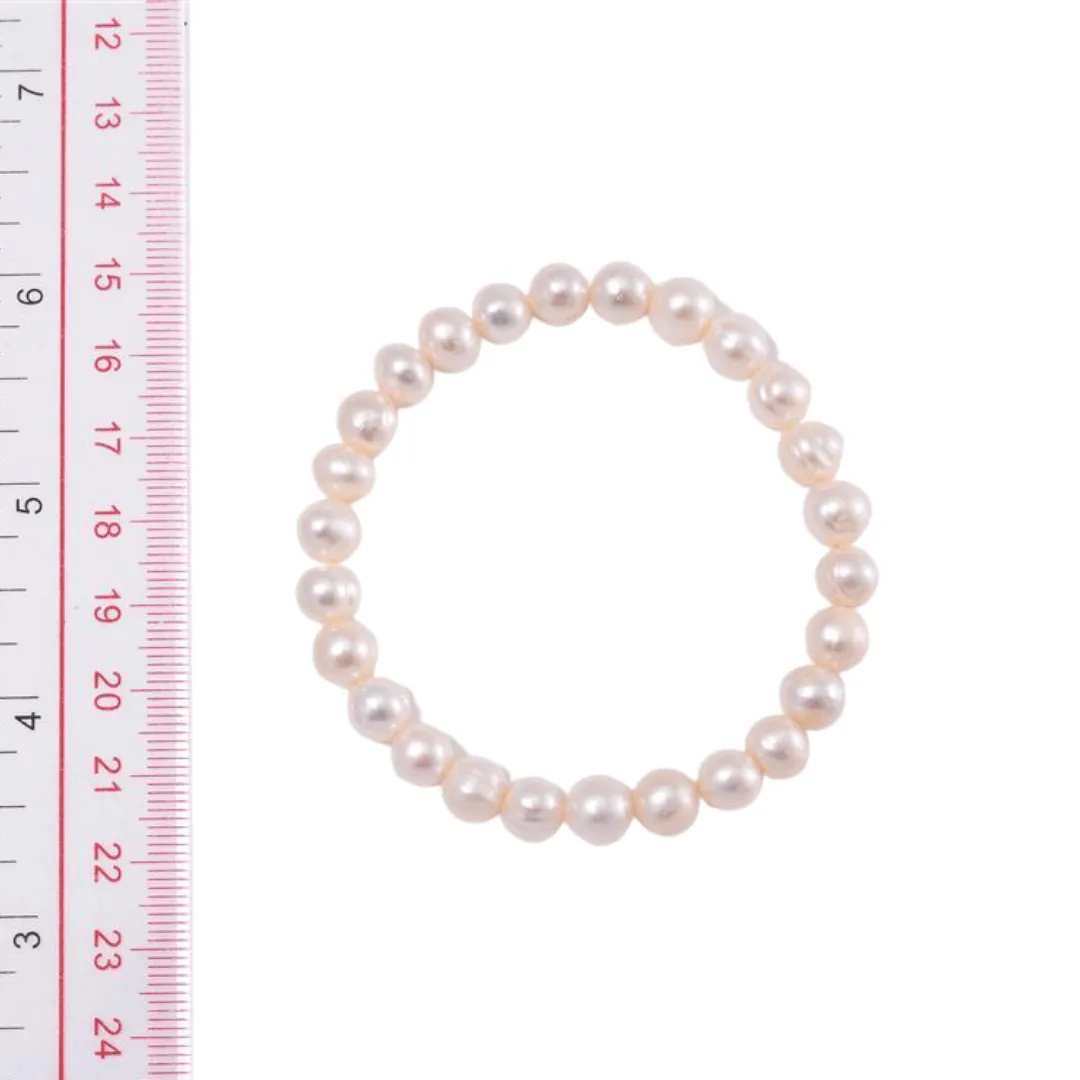 Pearl Bracelet – A Symbol of Strength, Elegance & Timeless Beauty