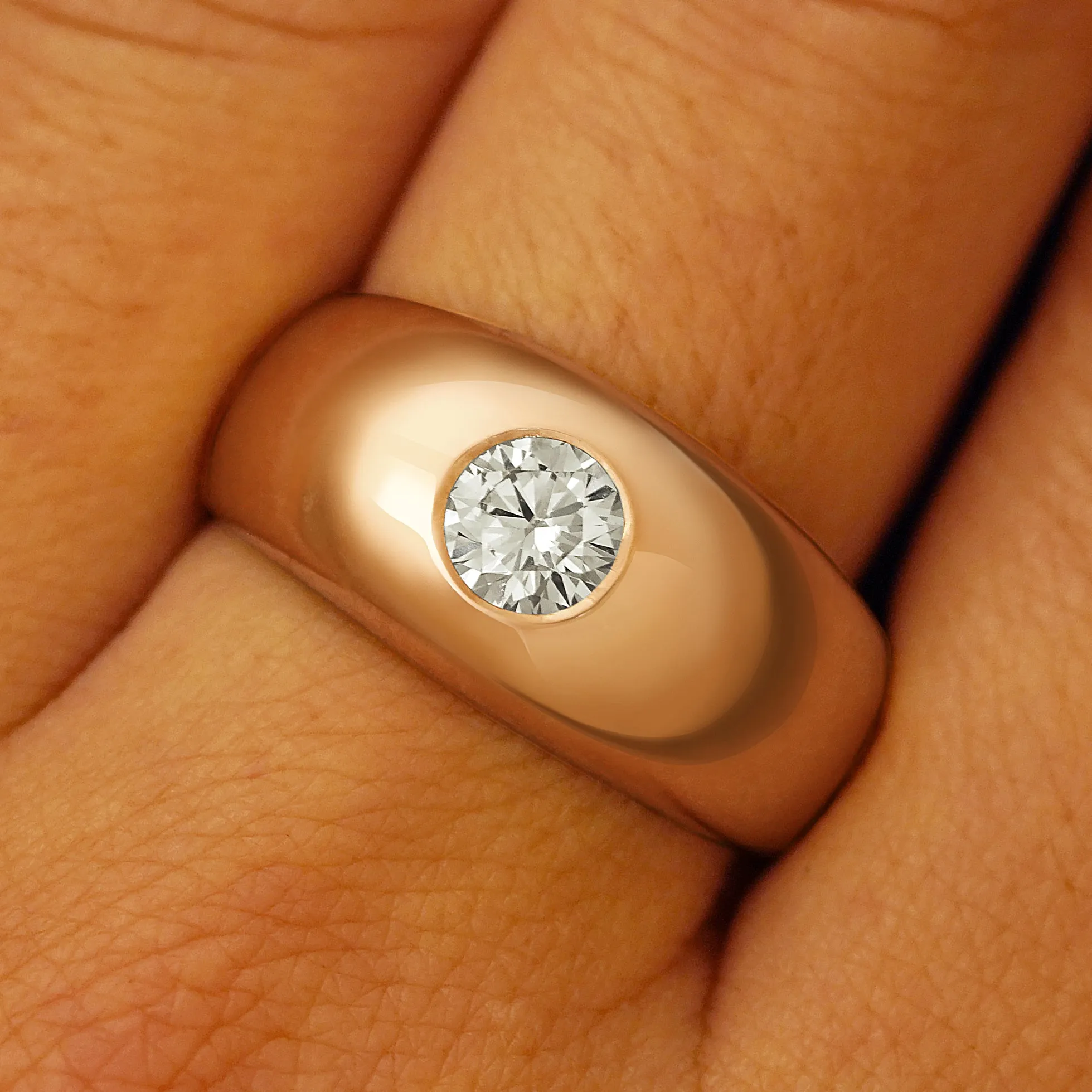 Round Lab Diamond Puffy Signet Ring
