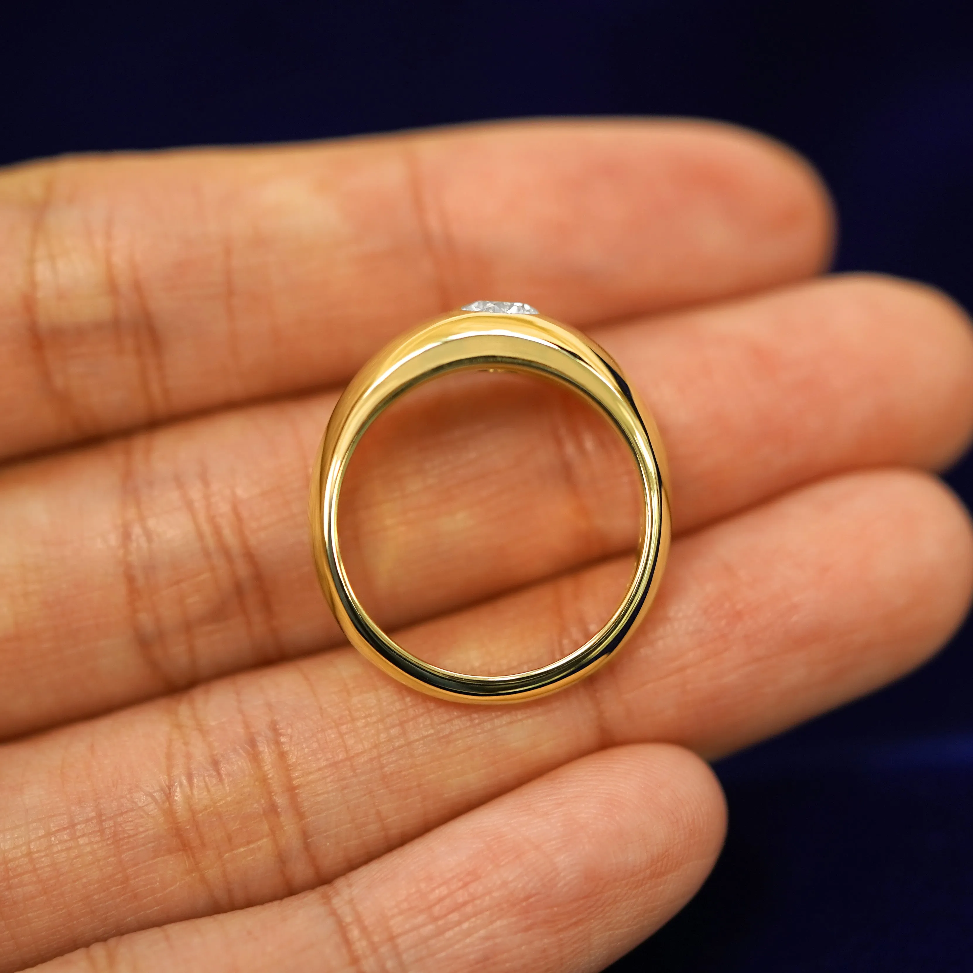 Round Lab Diamond Puffy Signet Ring