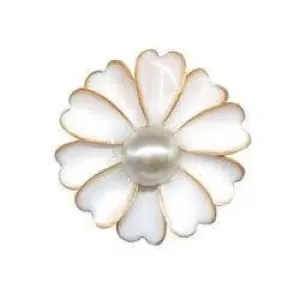 Shoe charm brooch - Flower white on gold with standing pearl
