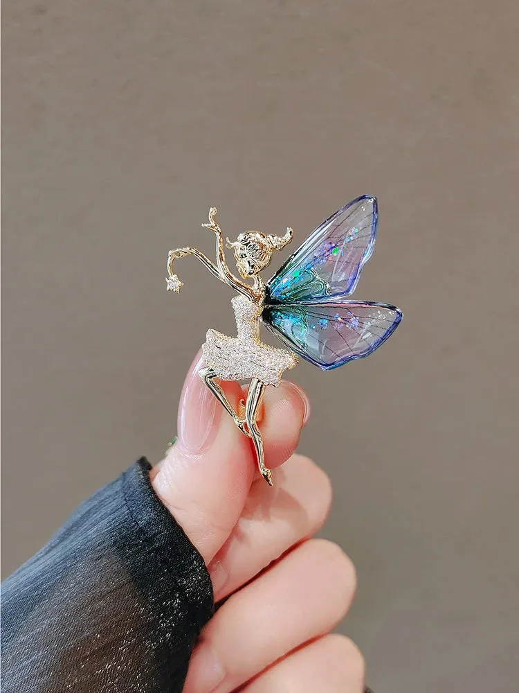 Snowflake Pearl Crystal Brooch