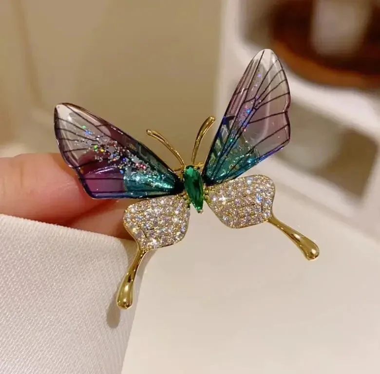 Snowflake Pearl Crystal Brooch