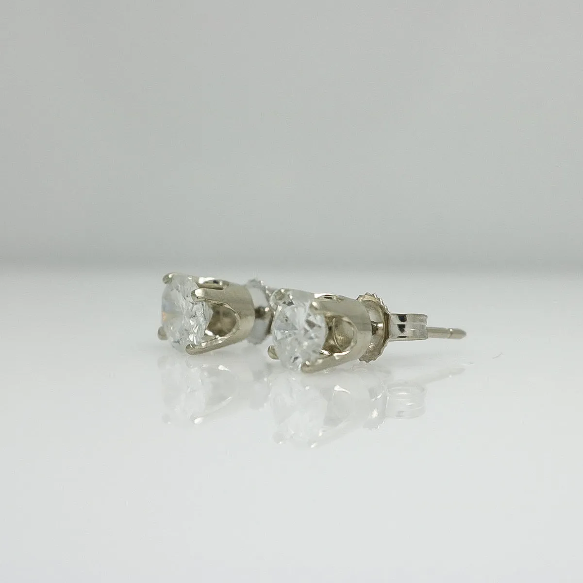 SOLITAIRE DIAMOND EARRINGS