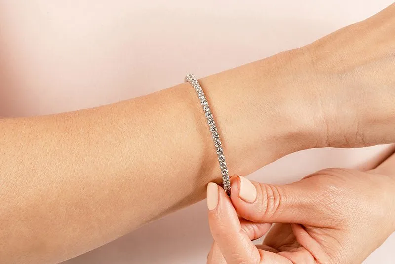 Stylish Sweetheart Bangle Lab-Grown Diamond Bracelet with 2.88 ct.(finished) 3.1mm