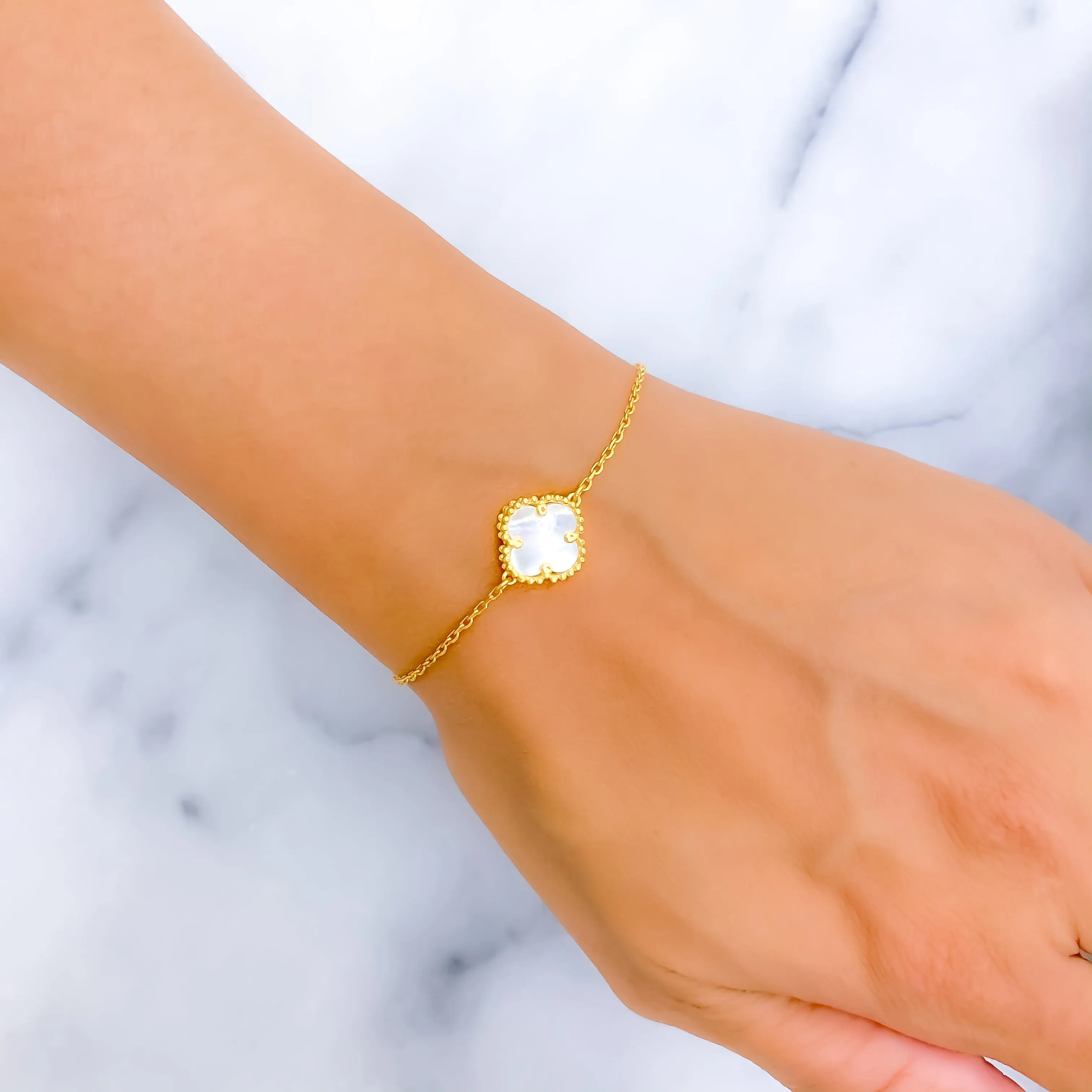 Twinkling Iconic 21k Gold Bracelet