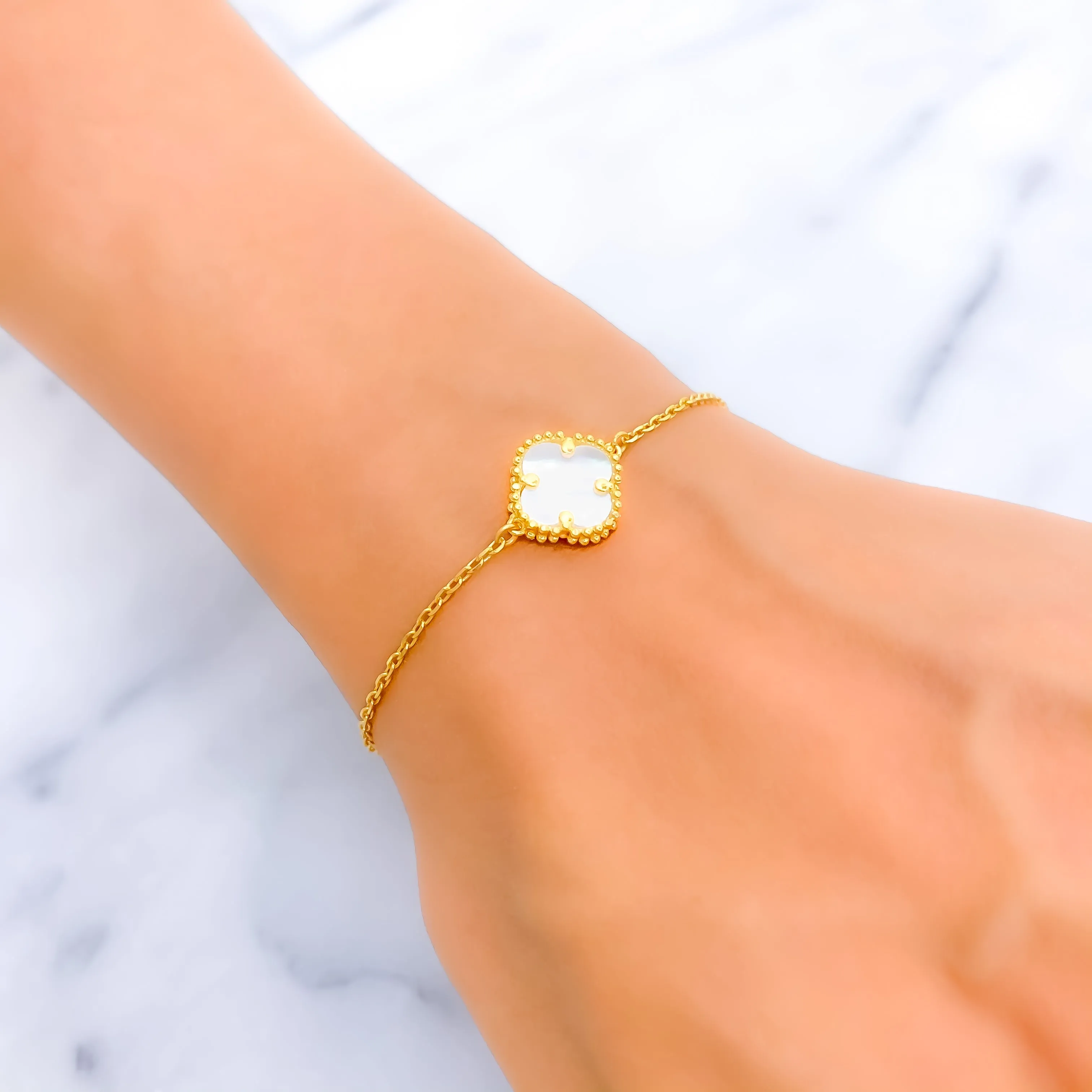 Twinkling Iconic 21k Gold Bracelet