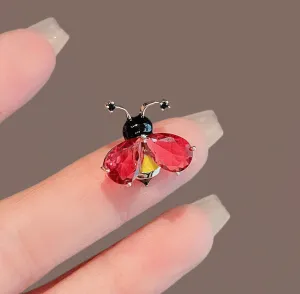 XSB136 - Crystal Cute Bee Brooch