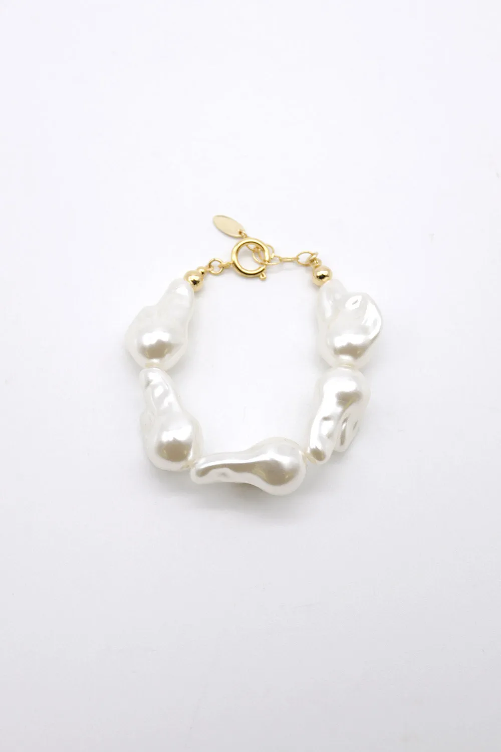 Zelie Baroque Pearl Bracelet