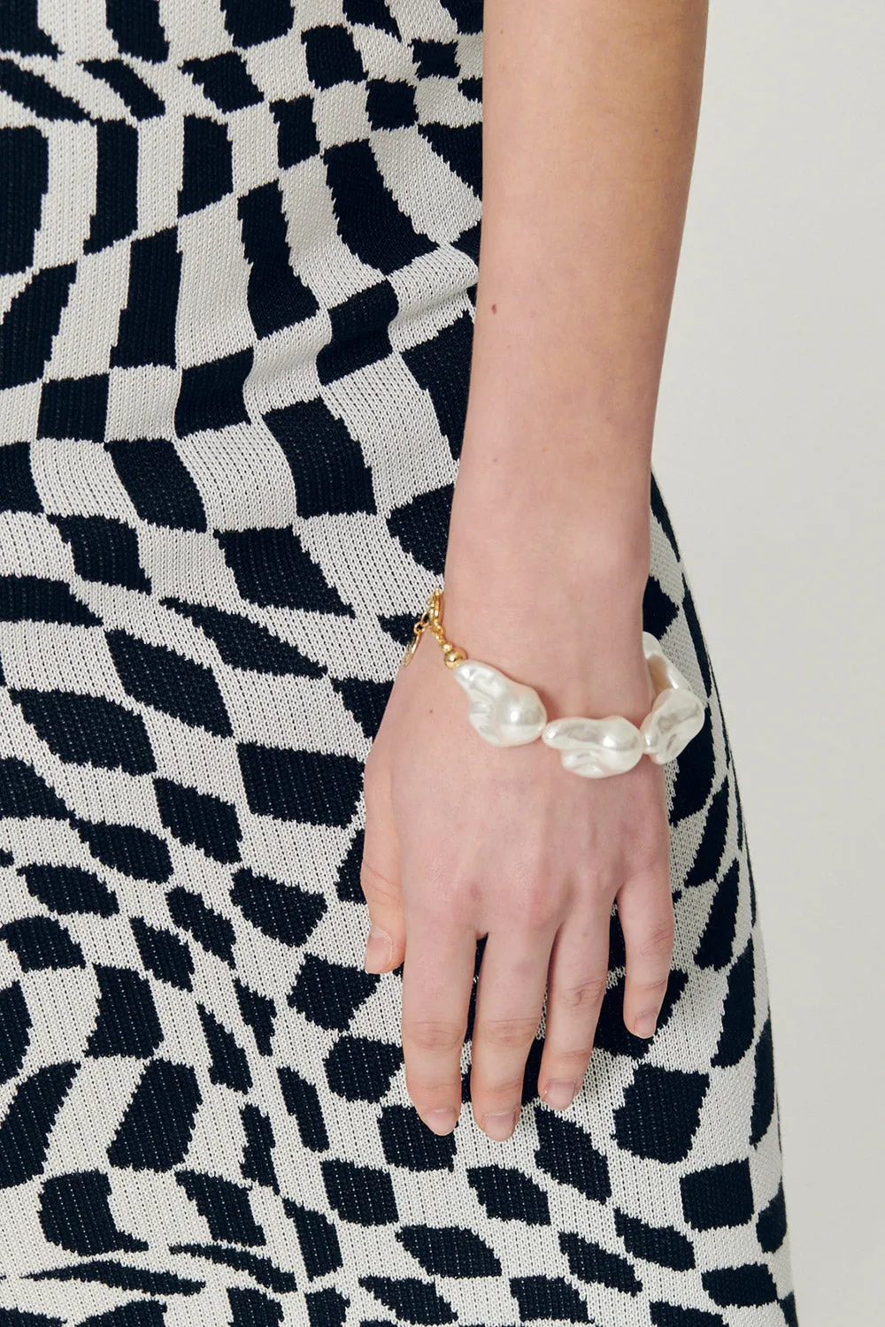 Zelie Baroque Pearl Bracelet