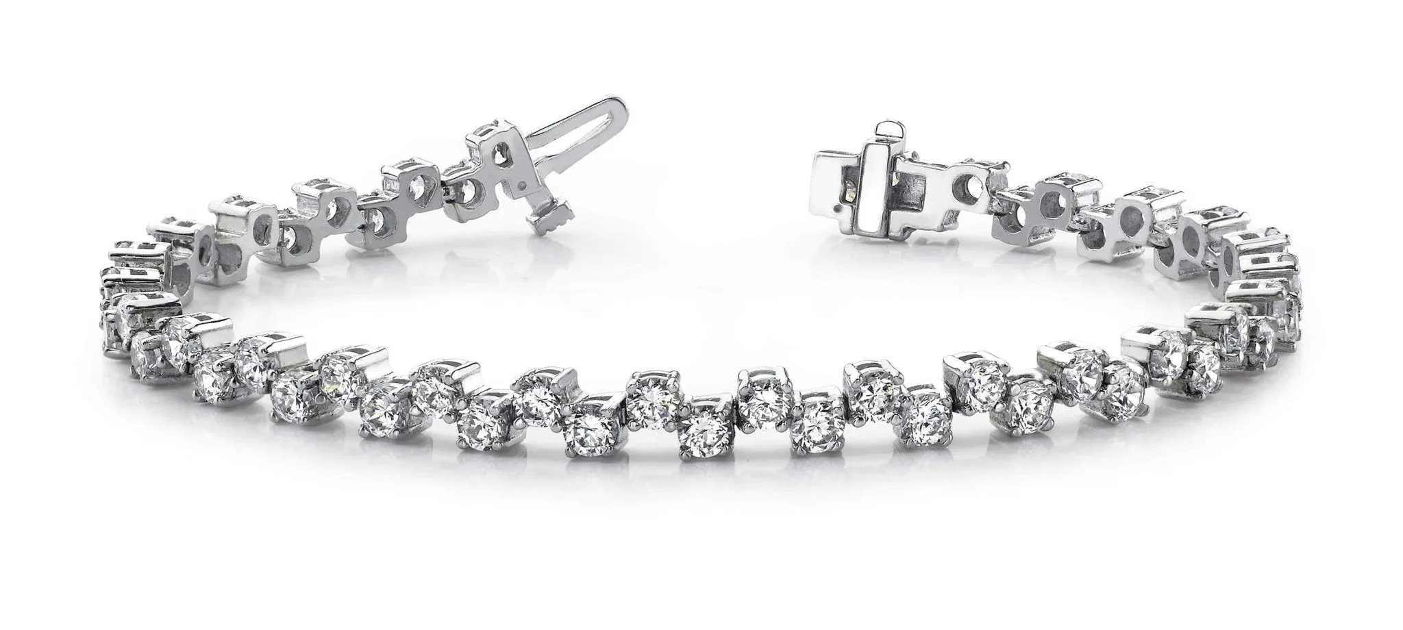 Zig Zag Lab-Grown Diamond Bracelet with 4.99 ct.(finished) 2.75mm